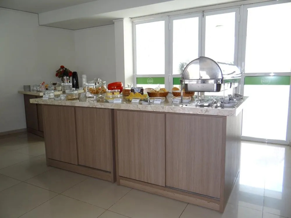 Oasis Hotel