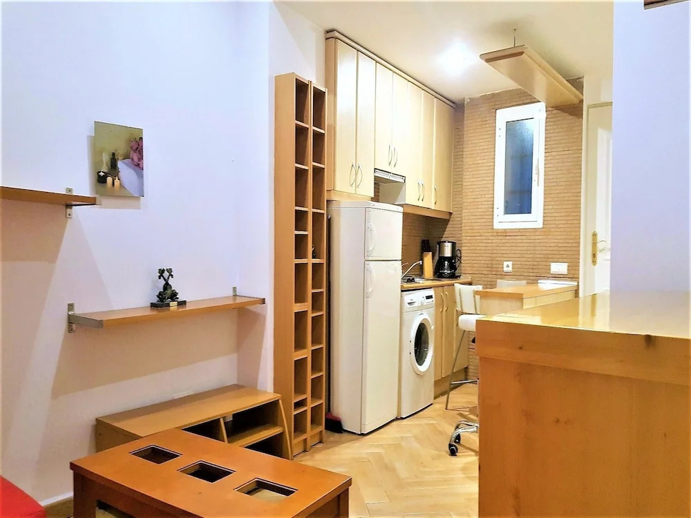 MC YOLO Apartamento Estación de Atocha
