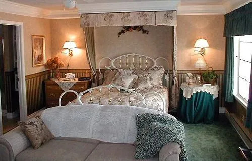 The Dickey House Bed & Breakfast