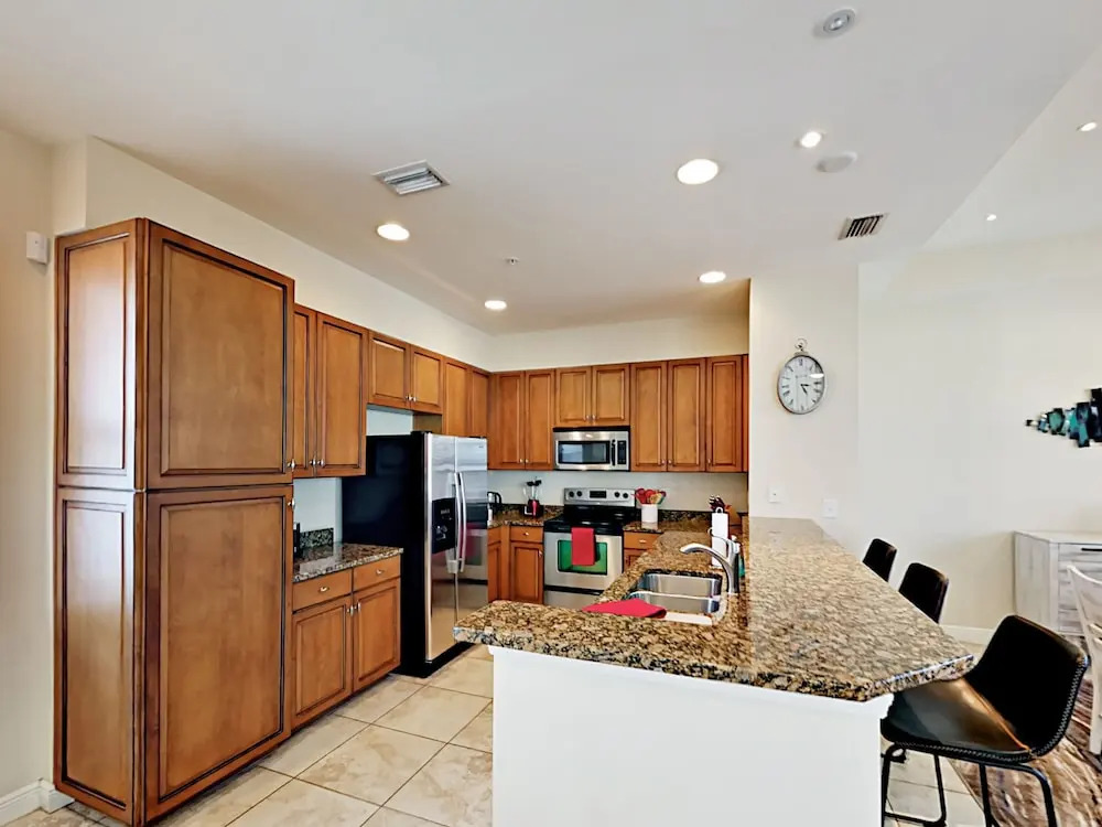 W First Unit #102 - 2 Br Condo