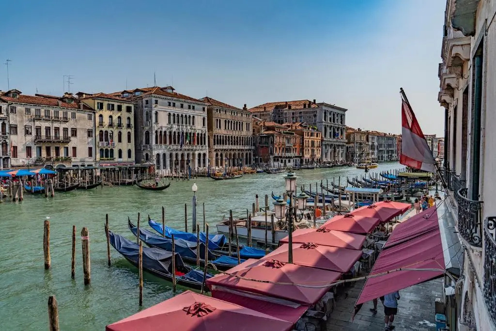 Ca' Fornoni Grand Canal