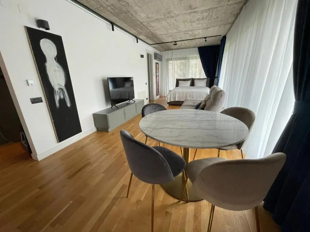Studio Cuzino 106 Pipera