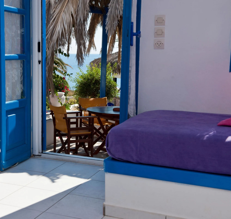 Blue Dolphin Antiparos Villas and Suites