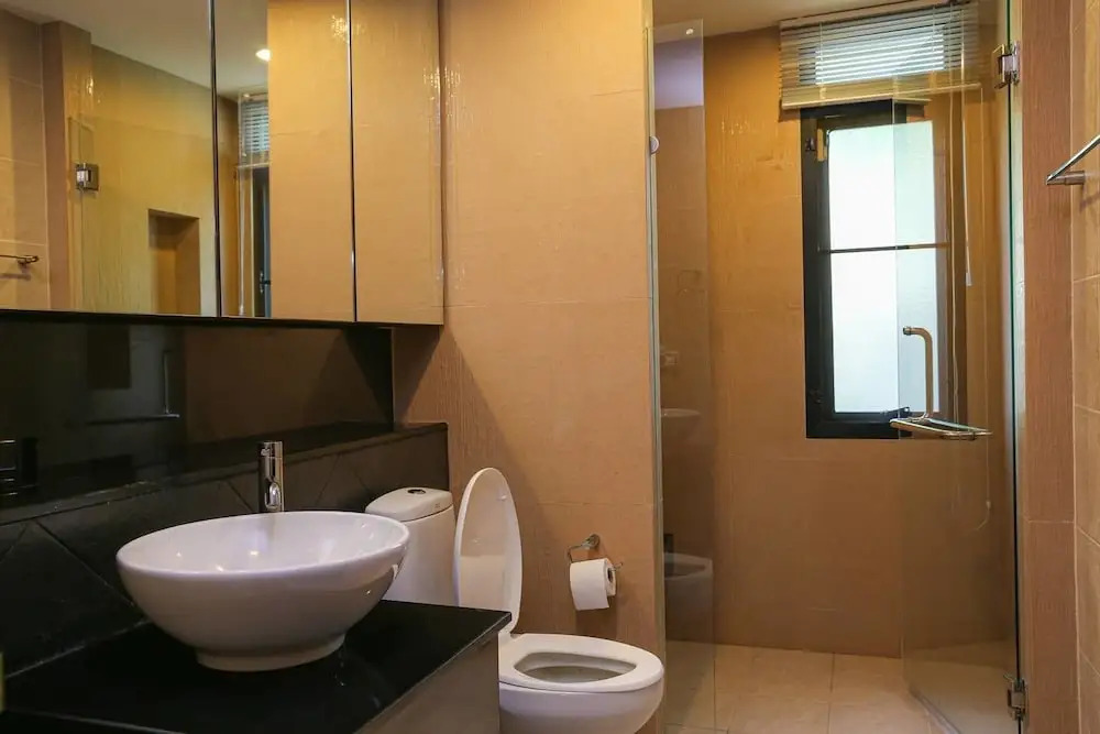 4 Br Private Villa in V49 Pattaya w/ Village Pool