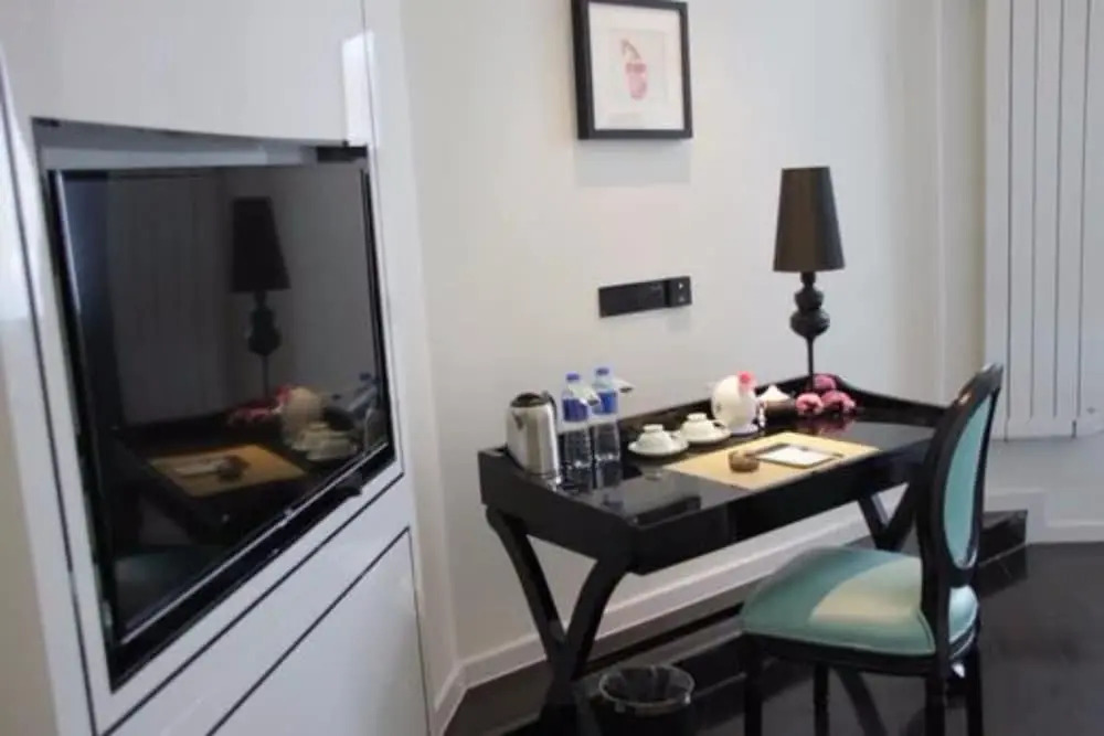 Xana LITE Hotel 5th Avenue Branch