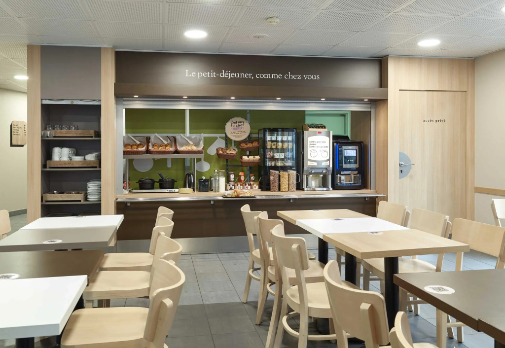 B&B HOTEL Orly Chevilly Marché International
