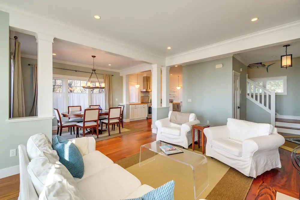Oceanfront Moclips Escape w/ Deck & Beach Access!