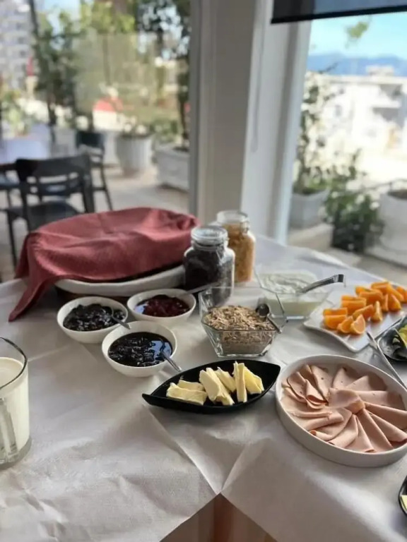 ALNES HOTEL