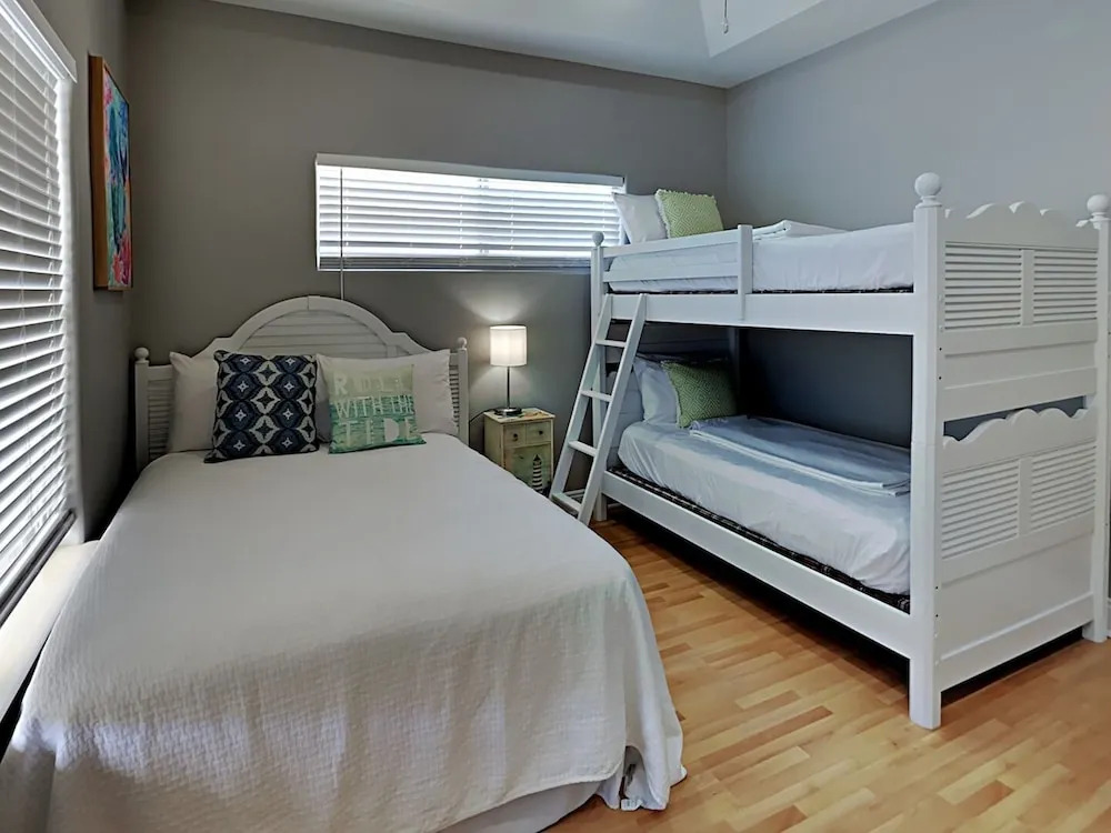 Sandpiper Cove #4213 by Southern Vacation Rentals