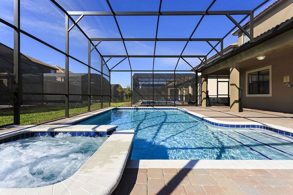 Champions Gate's Retreat Resort - 8 Bedroom Private Pool Home, 7 Seat Home Theatre - Jhh 45966