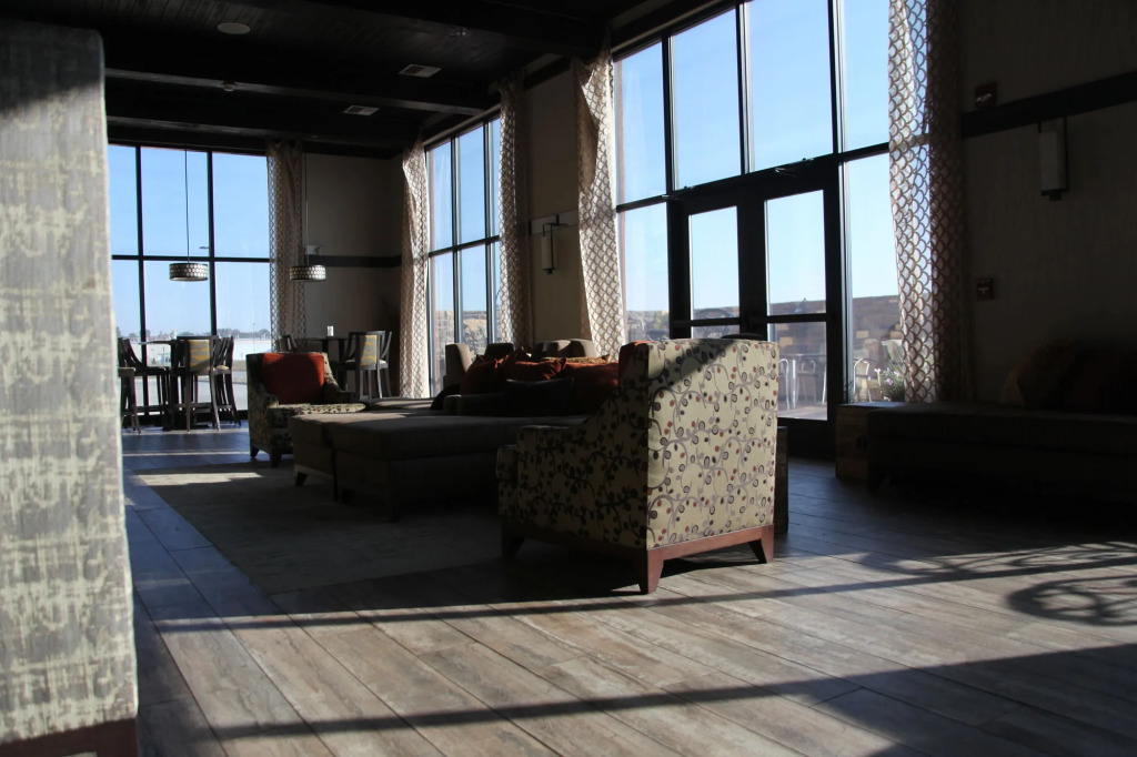 Teddys Residential Suites Watford City