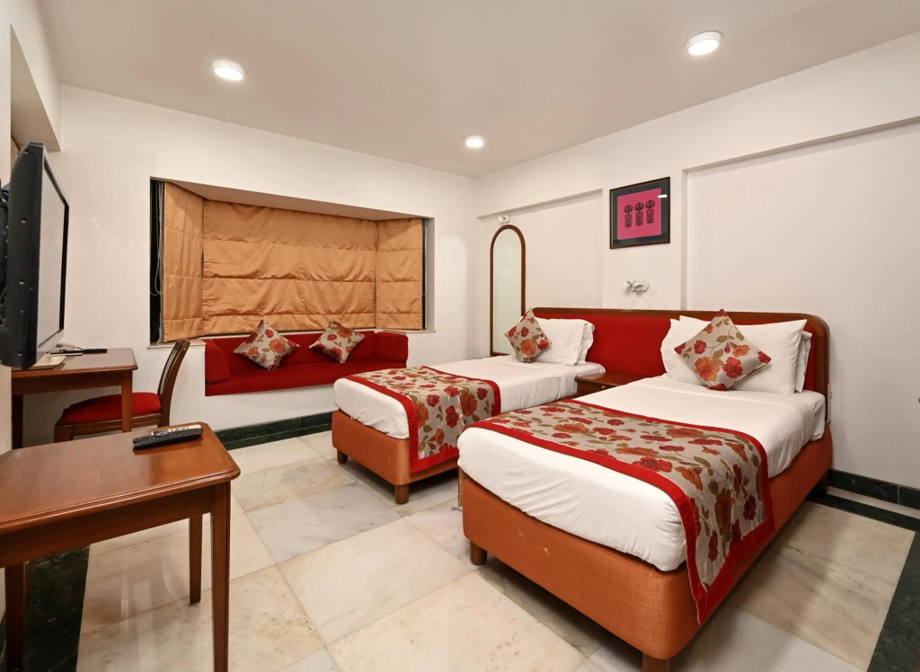 Hotel Parle International