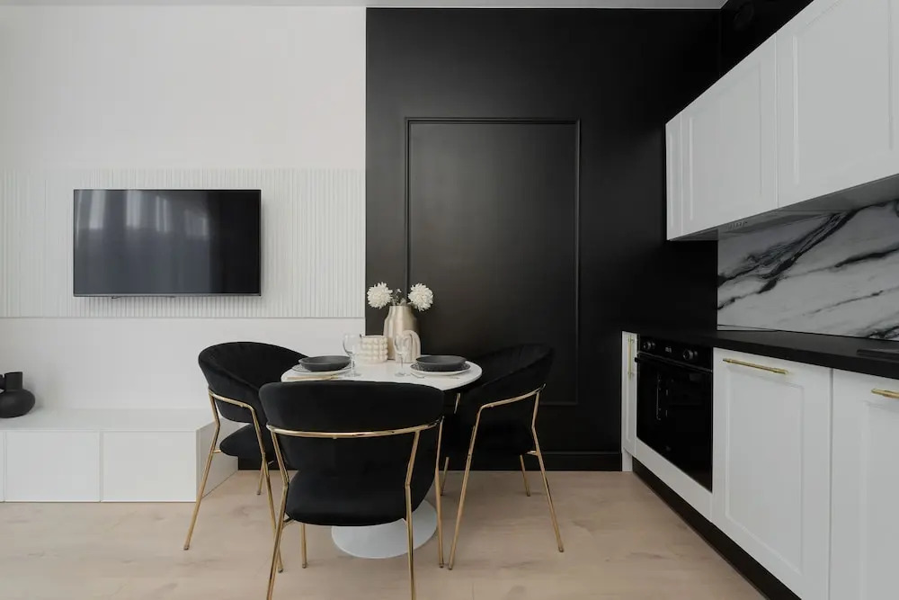 Tastefully Arranged Studio by Renters