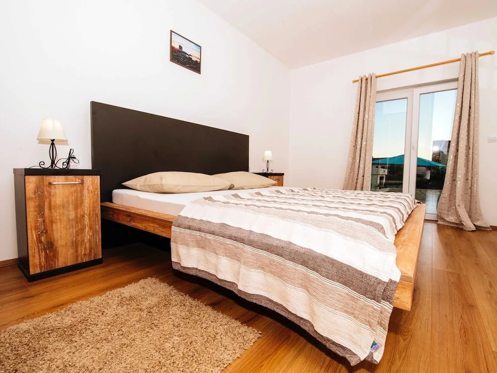 Charming Holiday Home With Private Swimming Pool, Big Garden, Near the Sea