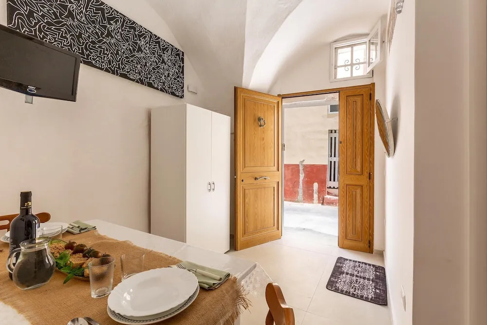 3482 Vico dei Mille by Barbarhouse