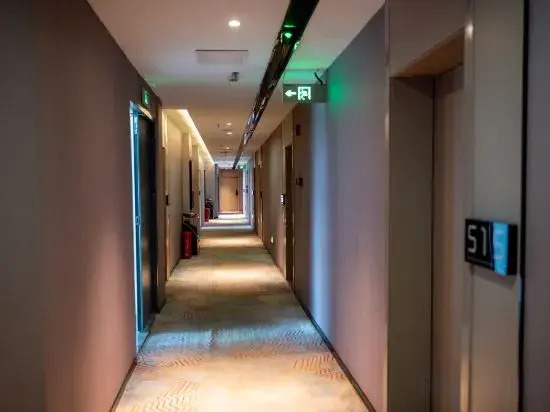 Peninsula Hotel