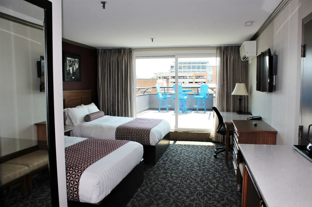 The Royal Anne Hotel