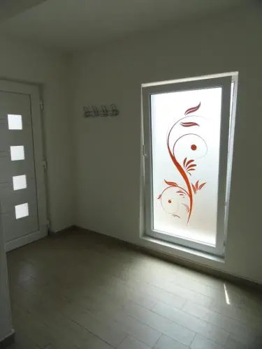 Villa KRK-4 bedrooms, 4 bathrooms with heated pool and jacuzzi, 150m from the sea
