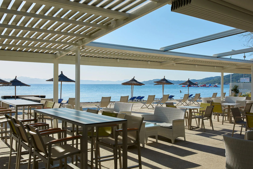 Delfinia Hotel