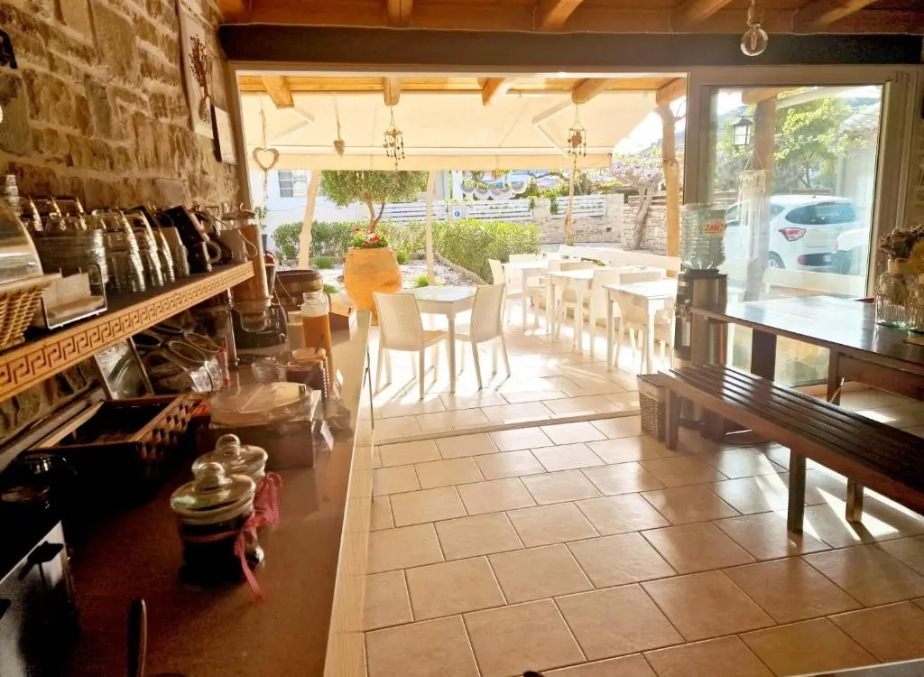 Alonia Hotel