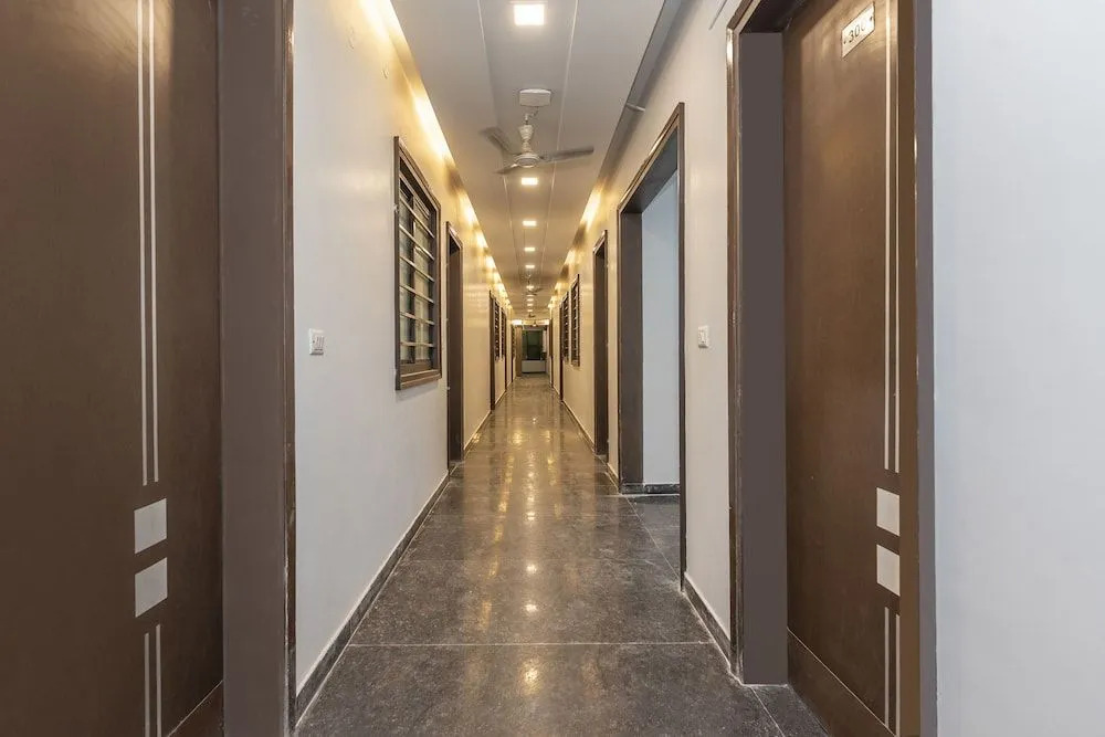 SilverKey Executive Stays 45988 Pooth Kalan