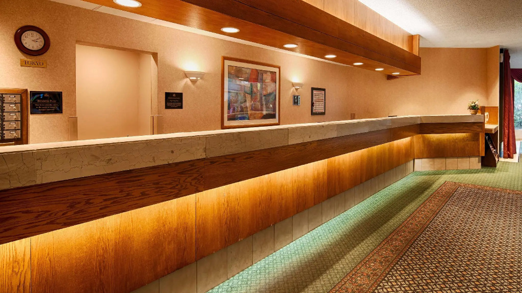 Best Western Royal Plaza Hotel and Trade Center