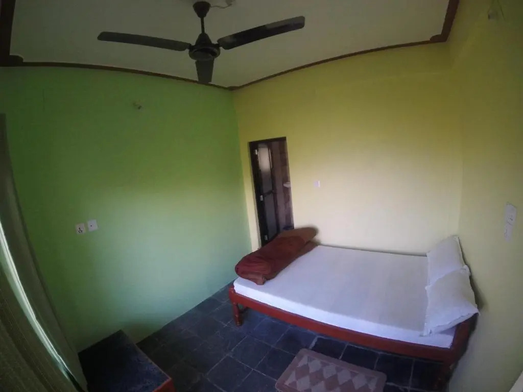 Begnas Coffee House & Hotel
