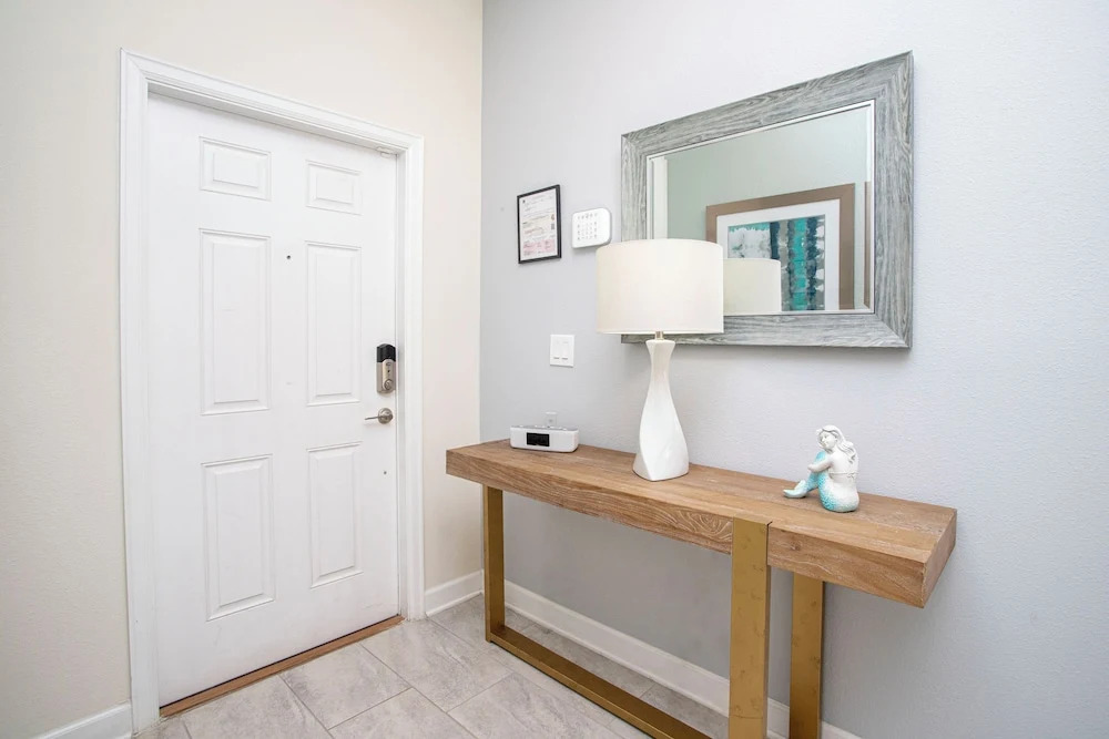 Ravishing Four Bd w Pool Close to Disney 4947