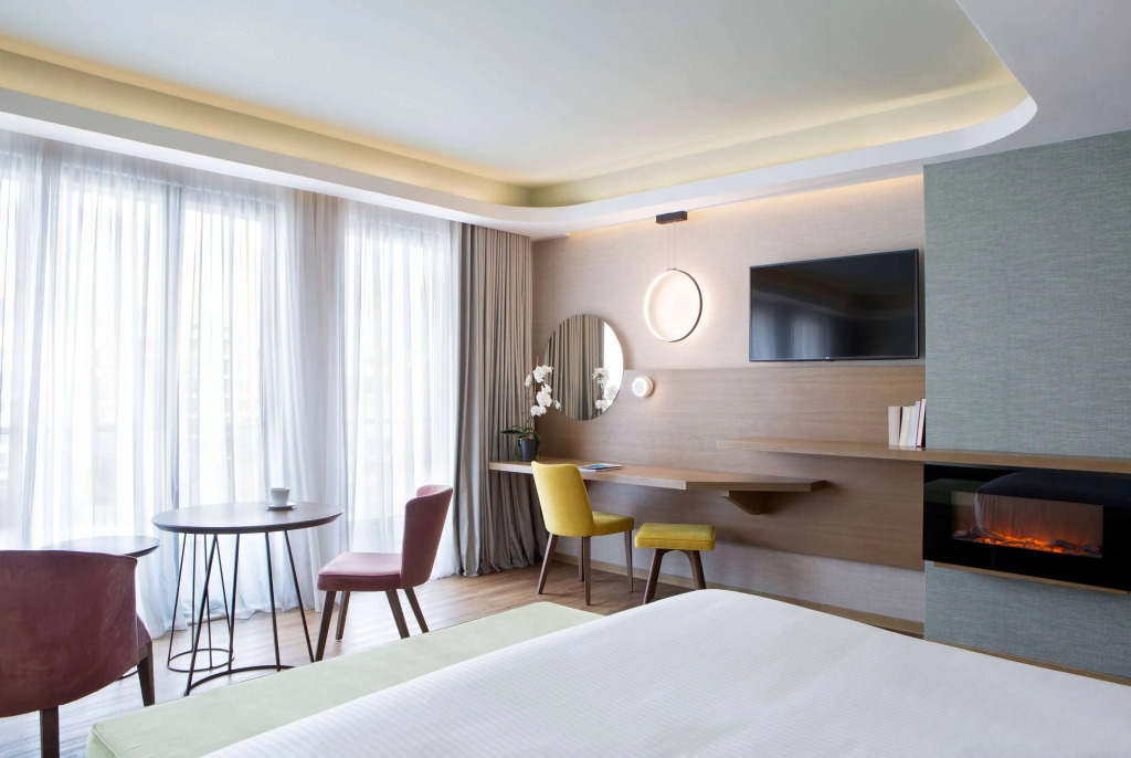 Zeus Essence Wyndham Athens Residence