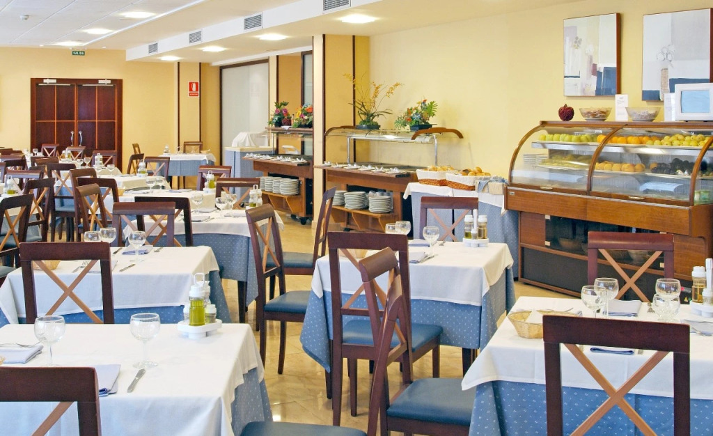 Отель RH Riviera