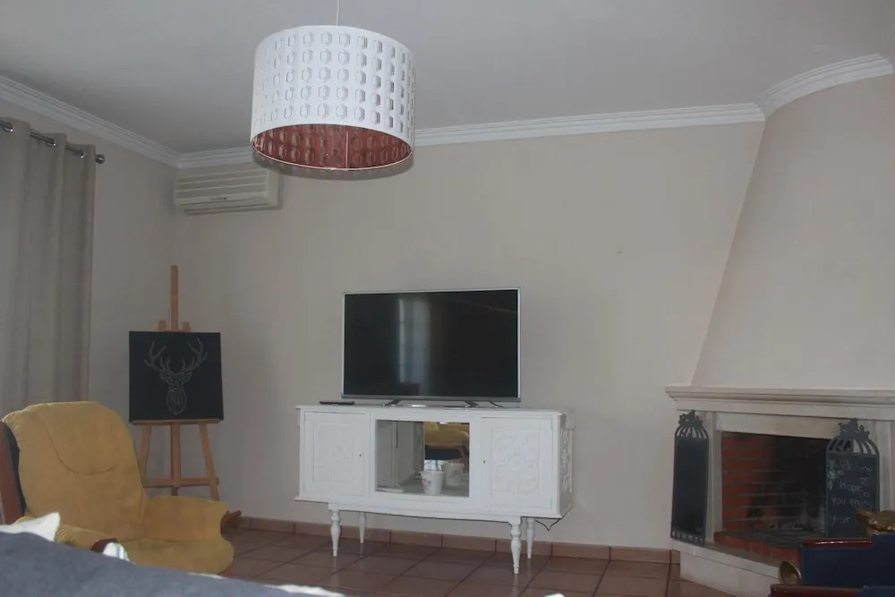 House With 3 Bedrooms in Brejos de Azeitão, With Private Pool, Furnish