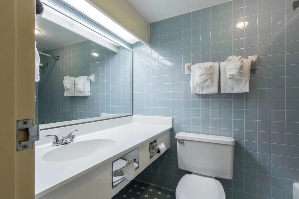 Greenstay Hotel Joplin Missouri