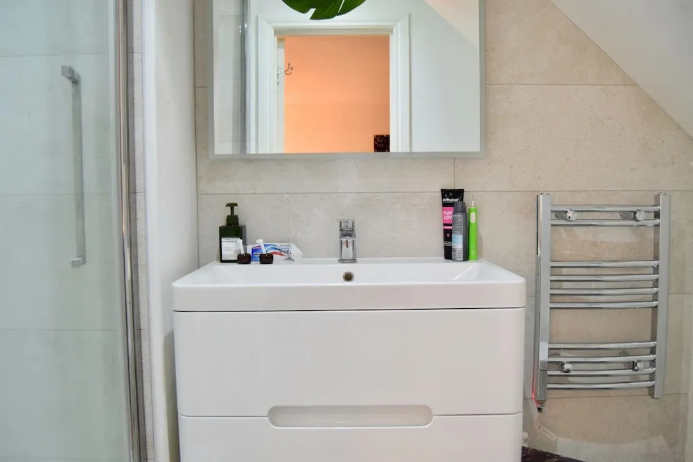 Spacious 1 Bedroom Flat Near King's Cross