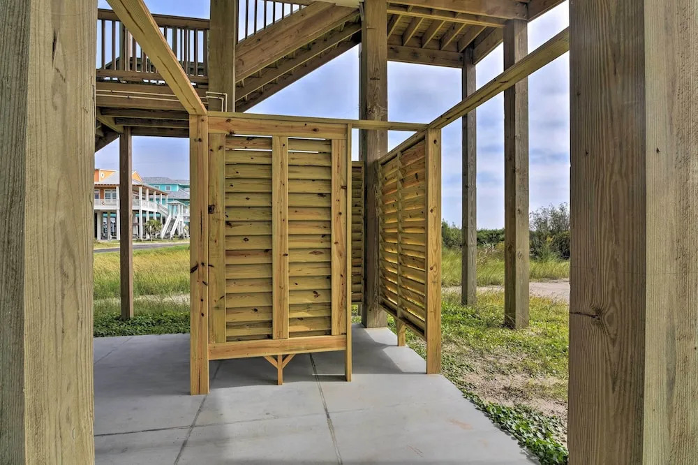 Crystal Tides - Stunning Home W/oceanfront Views
