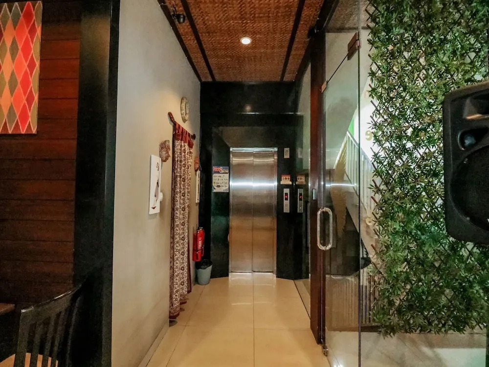NIDA Rooms Raya Dukuh Kupang 50