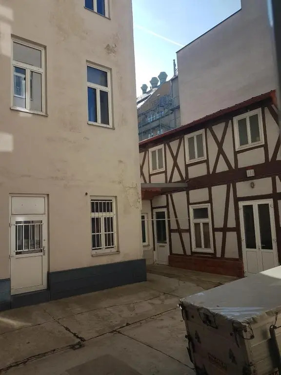 Gerald`s Apartment 5