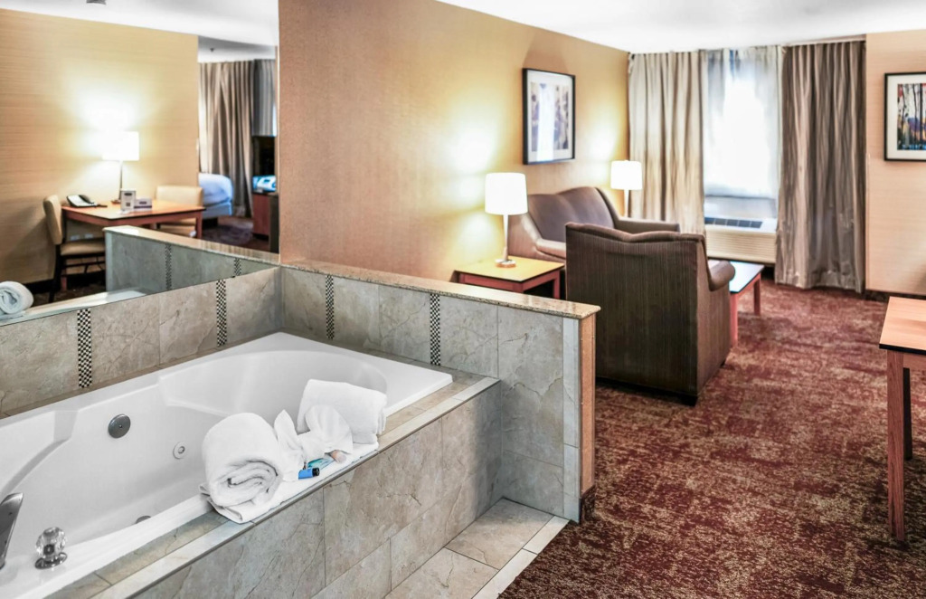 Crystal Inn Hotel & Suites - Midvalley