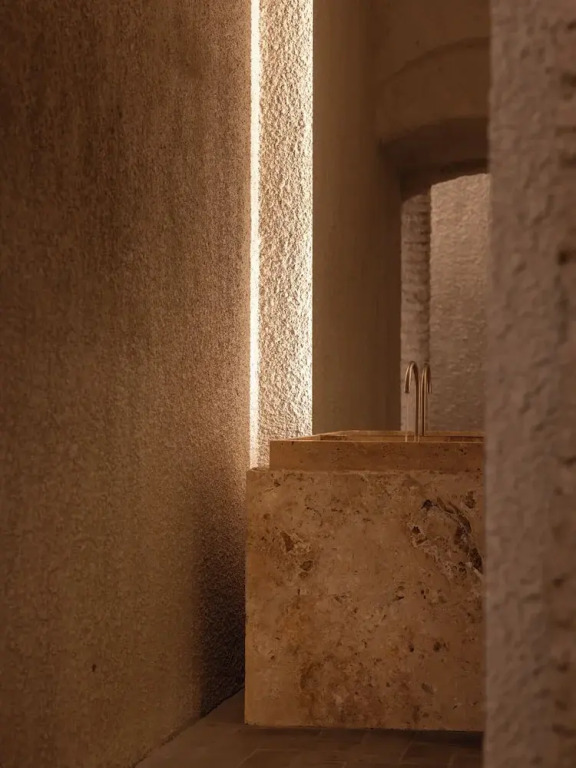 Nomos Hotel