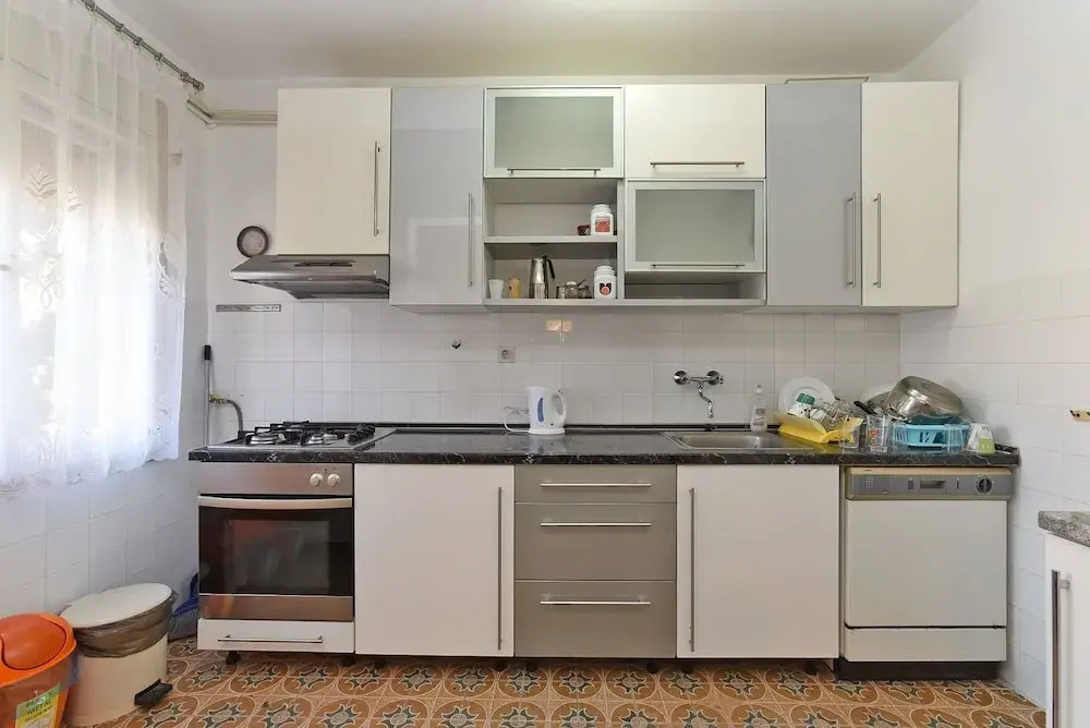 Apartment 74