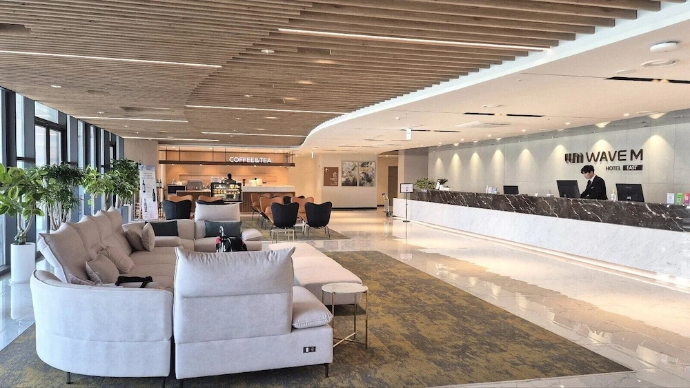 WAVEM HOTEL East