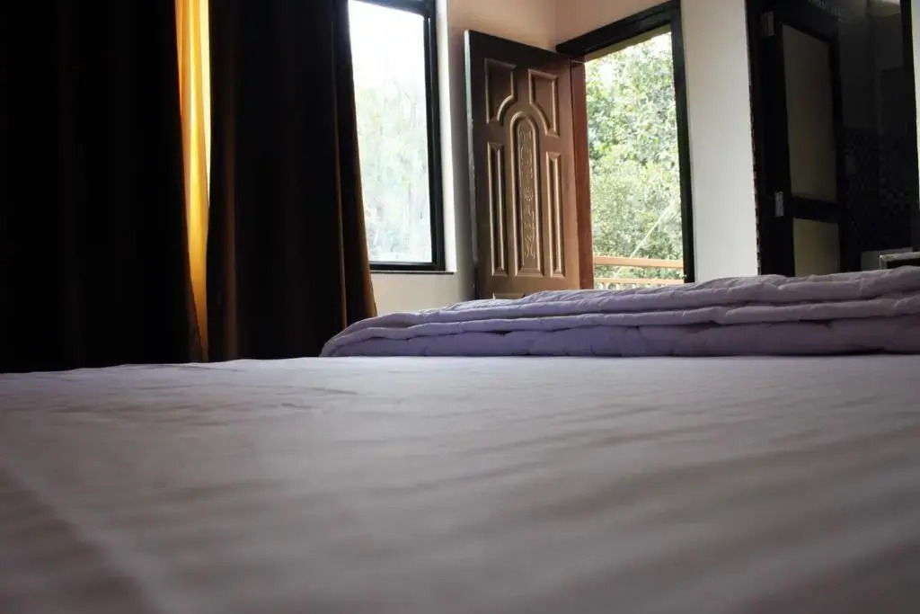 Hotel Once Again
