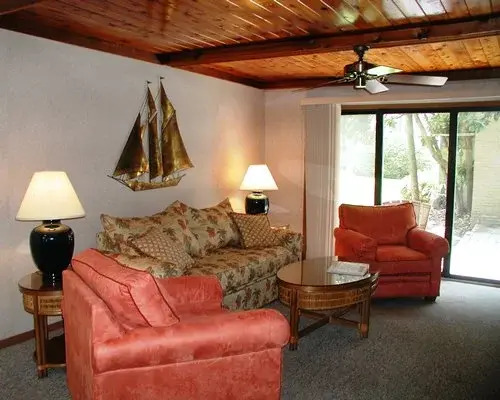 Sapphire Resorts @ Royal Holiday Beach Resort, Biloxi, USA