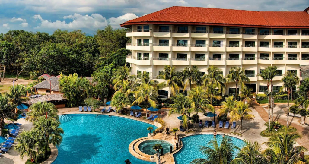 Swiss-Grand Beach Resort Kuantan - Newly Upgraded 5-Star
