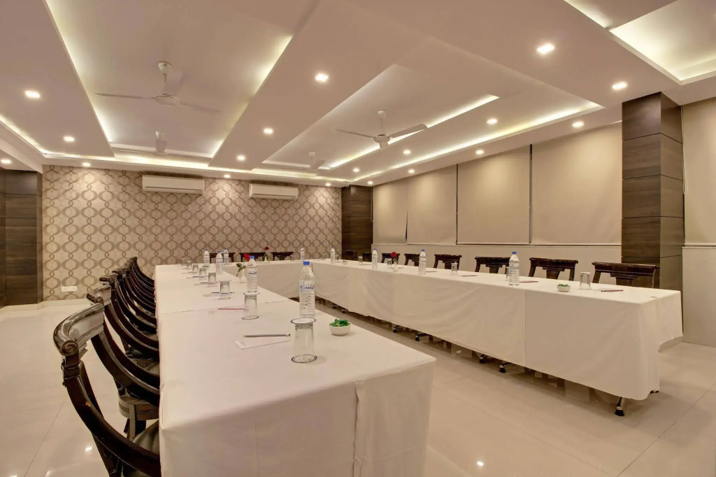 Hotel Sky Rich International