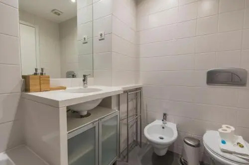 Lovelystay - Family-Friendly Apartment Downtown