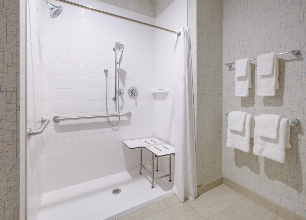 Holiday Inn Express & Suites DALLAS PARK CENTRAL NORTHEAST by IHG