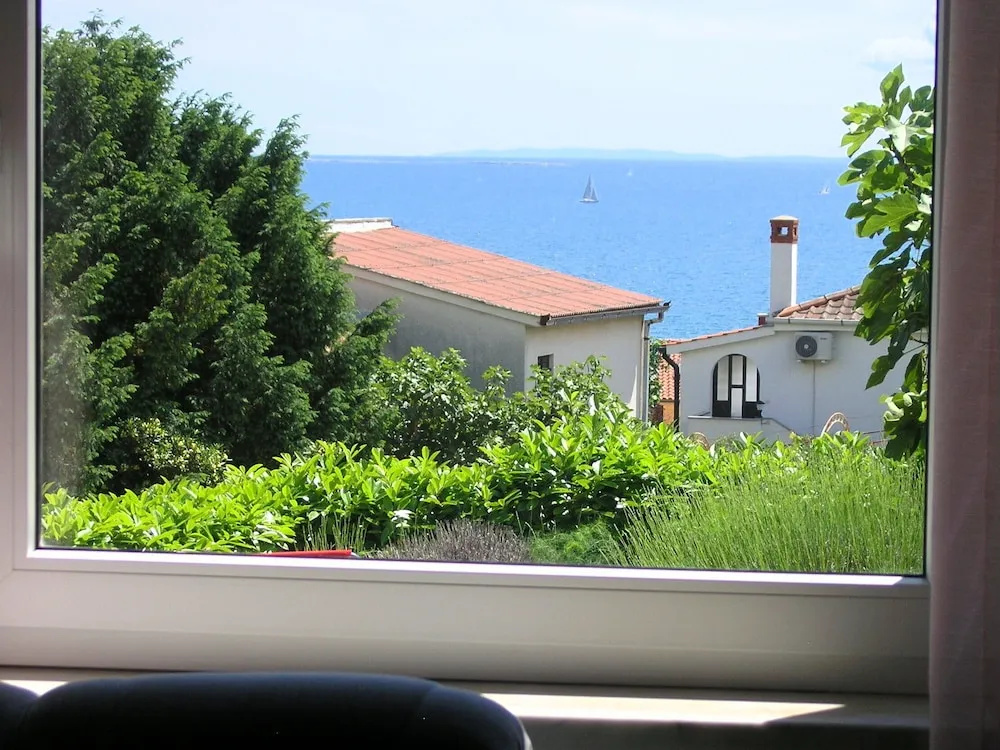 Apartment Ante