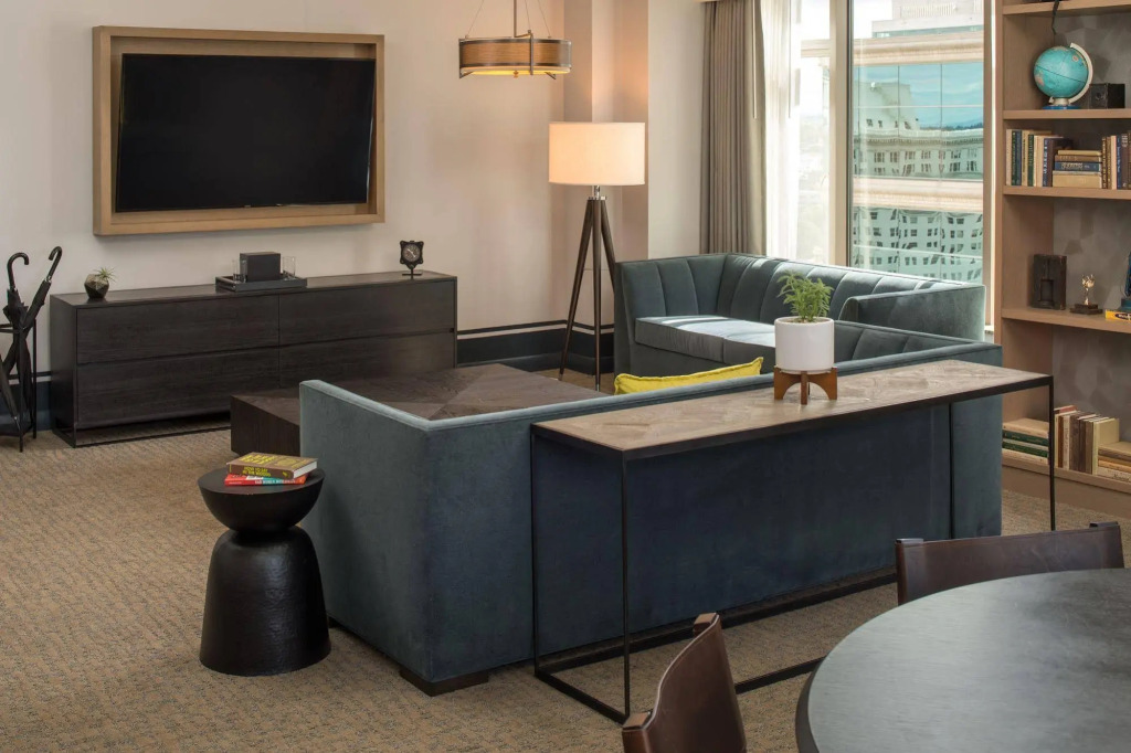 The Duniway Portland, A Hilton Hotel