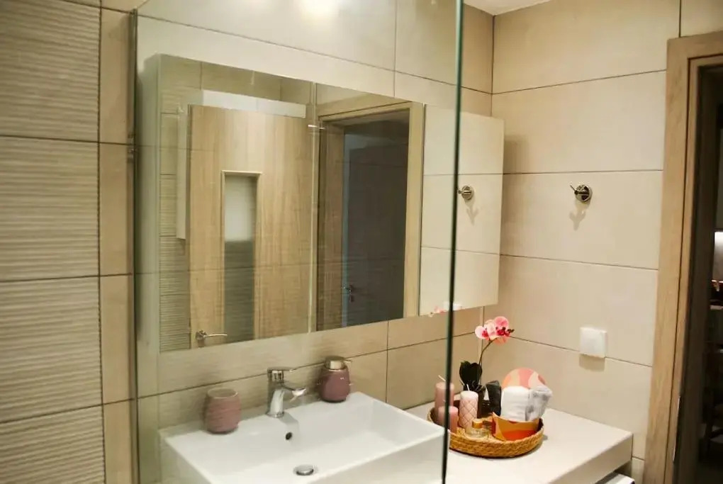 GPK Lux 2BR - 7 min walking to Acropolis