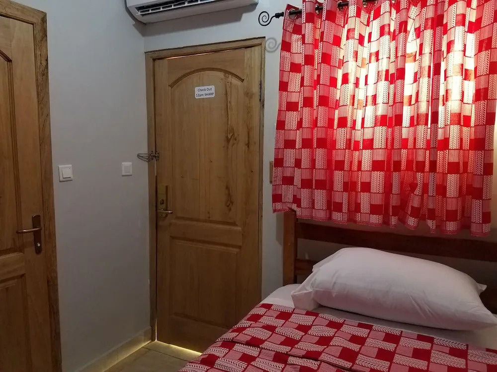 Sharp Guesthouse